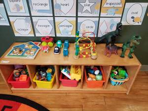 lot 88 image: Contents of Shelf.  Includes Puzzles, Toys, Games, Manipulatives, Imaginative Play Items & More