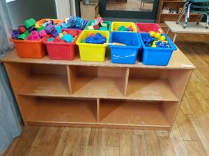 lot 112 image: Wooden Double-Sided 10 Compartment Classroom Storage Cabinet