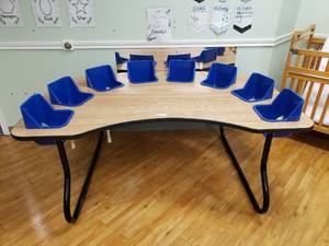 lot 131 image: 8 Seat Toddler ActivityFeeding Table