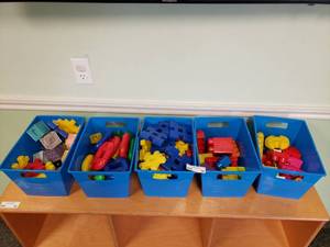 lot 98 image: Lot of 5 Bins w Misc Classroom Manipulatives