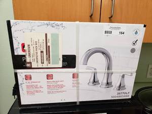 lot 164 image: NEW Delta Portwood Two Handle Widespread Bathroom Faucet