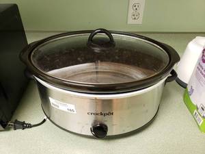 lot 165 image: Electric Crockpot