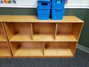lot 220 image: Wooden 5 Compartment Classroom Storage Cabinet
