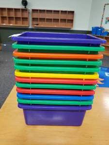 lot 224 image: Lot of 12 Plastic Classroom Storage Bins