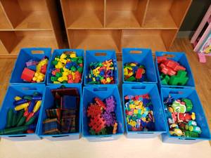 lot 239 image: Lot of 10 Bins of Misc Manipulatives
