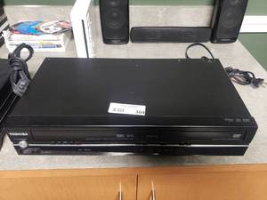 lot 304 image: Toshiba VHSDVD Player, Model SD-V296