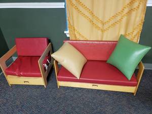 lot 355 image: Wooden JonTi-Craft Arm Chair w Cusions & JonTi-Craft Sofa w Cushions & Pillows