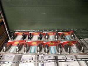 lot 378 image: Lot of New Command Hooks