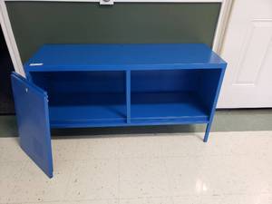 lot 416 image: Blue Metal Cabinet w 2 Adjustable Shelfs & Doors.  Doors to be put back on.