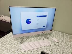 lot 494 image: HP 27 All-In-One Computer w Wireless Keyboard & Mouse, Model TPC-Q088-27.  Computer has been factory reset