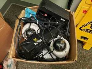 lot 542 image: Large Lot of Security Cameras