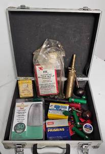 lot 57 image: GUN  RIFLE ACCESSORIES IN ALUMINUM CASE AS SHOWN.