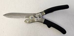 lot 80 image: MALCO FLEX DUCT CUTTER WITH WIRE CUTTER AS SHOWN.