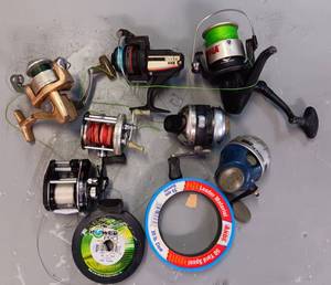 lot 100 image: LOT OF ASSORTED FISHING SPINNING REELS AS SHOWN.