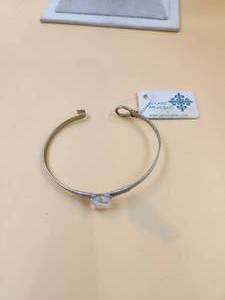 lot 35 image: Selection of Jewelry