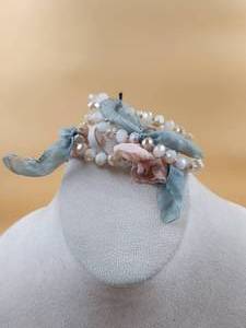 lot 151 image: Selection of Jewelry
