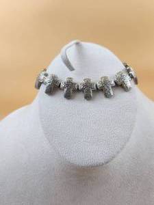 lot 156 image: Selection of Jewelry
