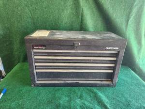 lot 31 image: Craftsman toolbox with contents