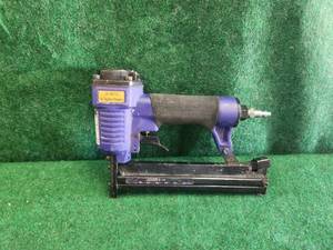 lot 171 image: Central Pneumatic air nailer-stapler