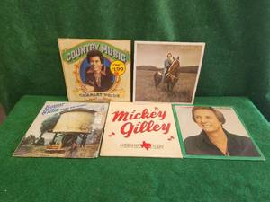 lot 181 image: Selection of vintage records