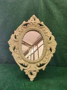 lot 254 image: Vintage wall mirror