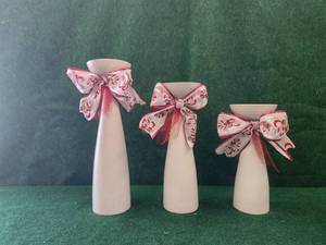 lot 271 image: Selection of 3 Christmas candle holders