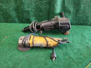 lot 202 image: Selection of 2 sander-cutoff tools