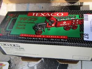 lot 87 image: 1925 Texaco Kenworth stake truck in original box