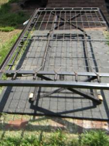 lot 152 image: twin size metal bed frame