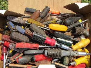 lot 181 image: Lot of screw driver and socket drivers