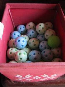 lot 189 image: basket of foam kids balls