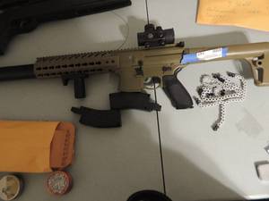 lot 147 image: SIG MC - Pellet Gun, 2 clips 22 cal