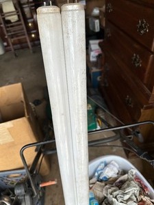 lot 299 image: florescent bulbs qty 2- 4ft each