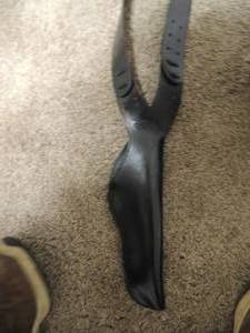 lot 8 image: Shoulder holster - leather