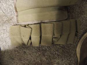 lot 225 image: clip belt  game winner shell and bags