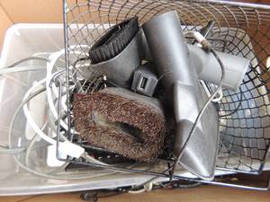 lot 252 image: Vacuum attachment  & VARIOUS Wires