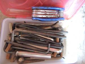 lot 254 image: Allen wrenches
