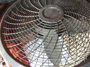 lot 277 image: pedestal fan