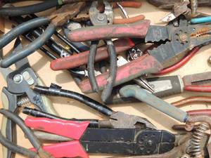lot 291 image: wire crimpers- wire cutters- limb cutters plus
