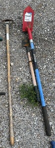 lot 305 image: Yard Tools