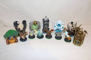 lot 9 image: Skylanders Additional Magic Items and Level Pieces