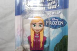 lot 127 image: Disneys Frozen Anna PEZ
