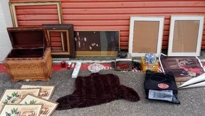 lot 188 image: Household Lot