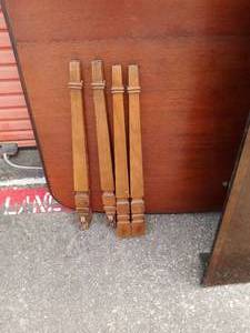 lot 189 image: Taable Parts Lot