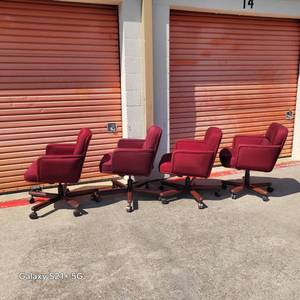 lot 131 image: Haworth Myrtle Muller Wool Seating Set of Four