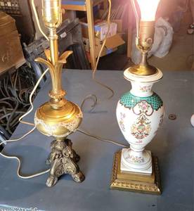 lot 169 image: Two Vintage Mid-Century Lamps