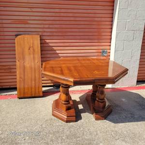 lot 132 image: Heavy Solid Wood Octagonal Dinning Table with Leaf