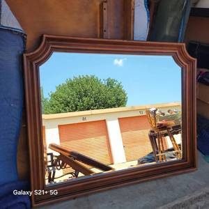 lot 130 image: Large Solid Oak Beveled Edge Wall Mirror