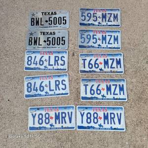 lot 236 image: Five Pairs of Texas License Plates