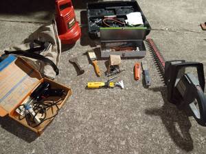 lot 201 image: Tools and Yard Equipment